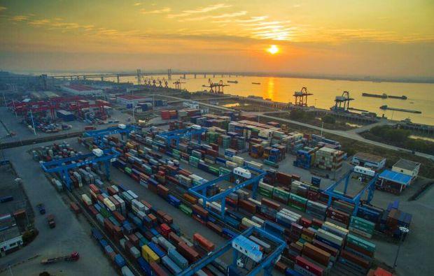 紡織行業(yè)進入淡季 企業(yè)為尋出路而上下求索